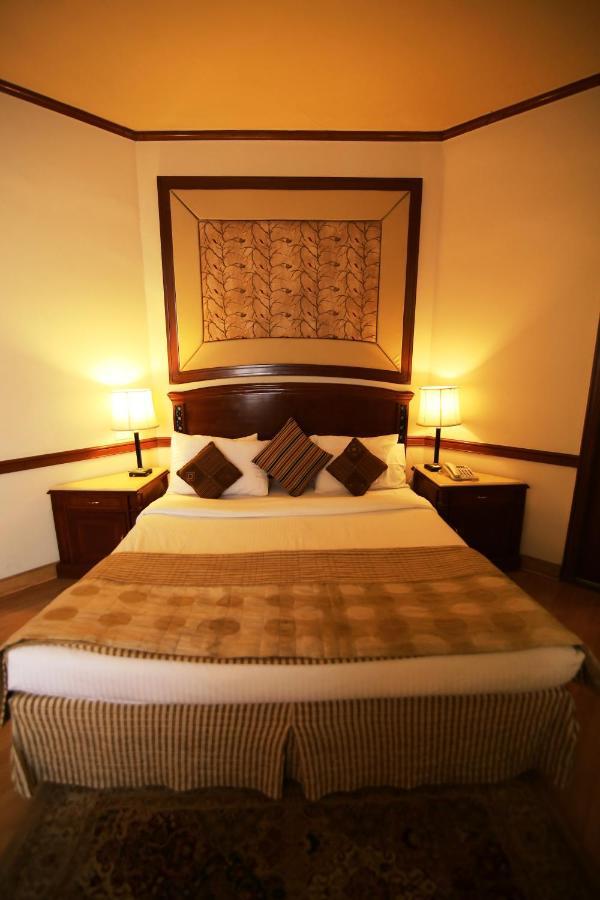 Hotel President ชลันธระ ภายนอก รูปภาพ