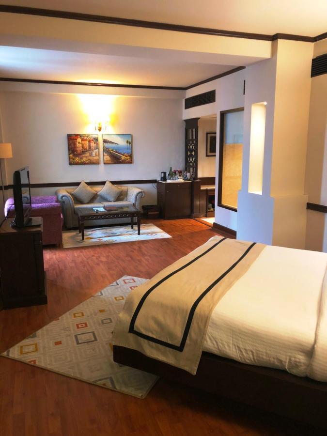 Hotel President ชลันธระ ภายนอก รูปภาพ