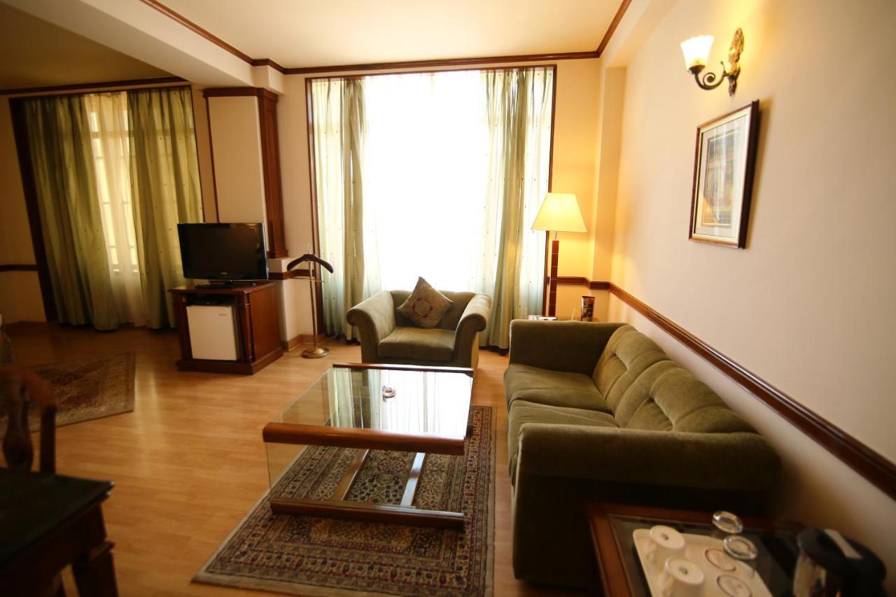 Hotel President ชลันธระ ภายนอก รูปภาพ