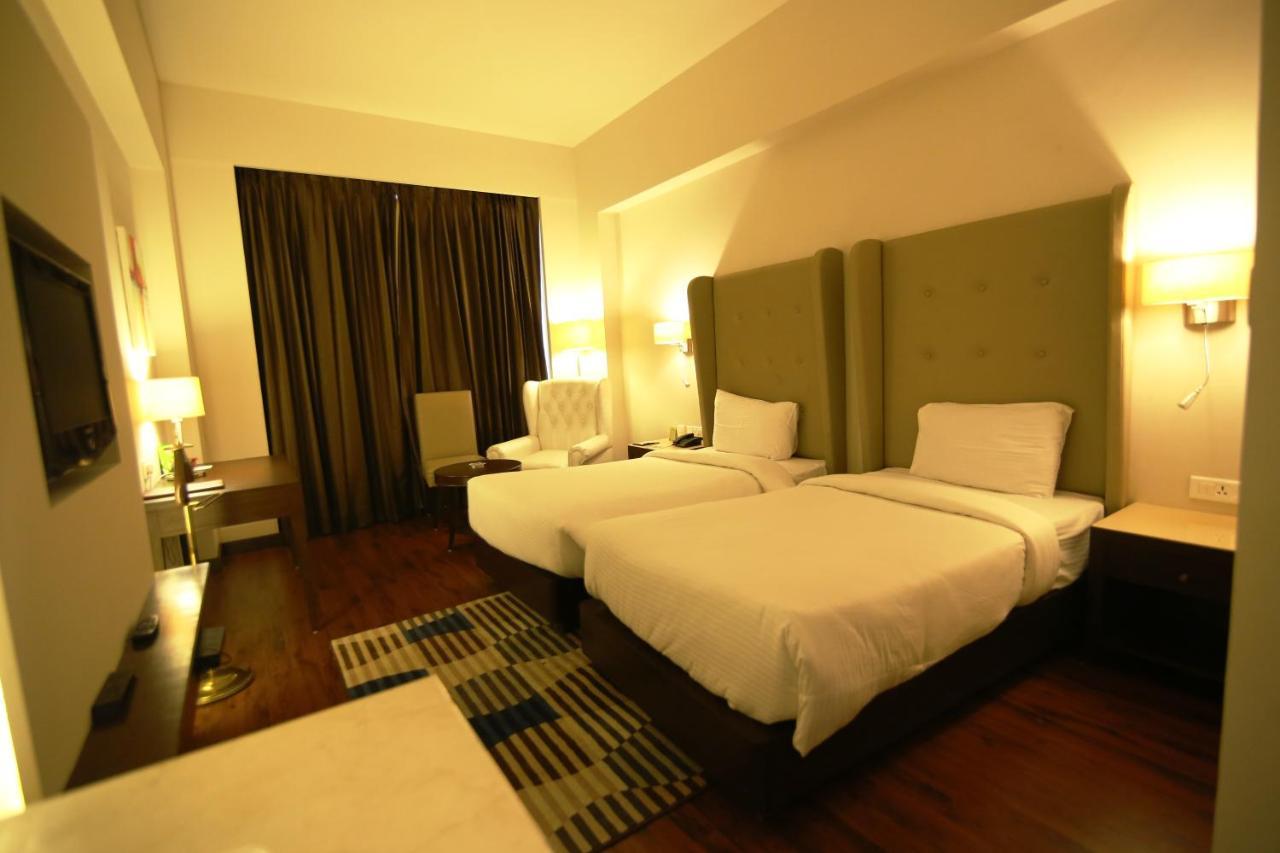Hotel President ชลันธระ ภายนอก รูปภาพ