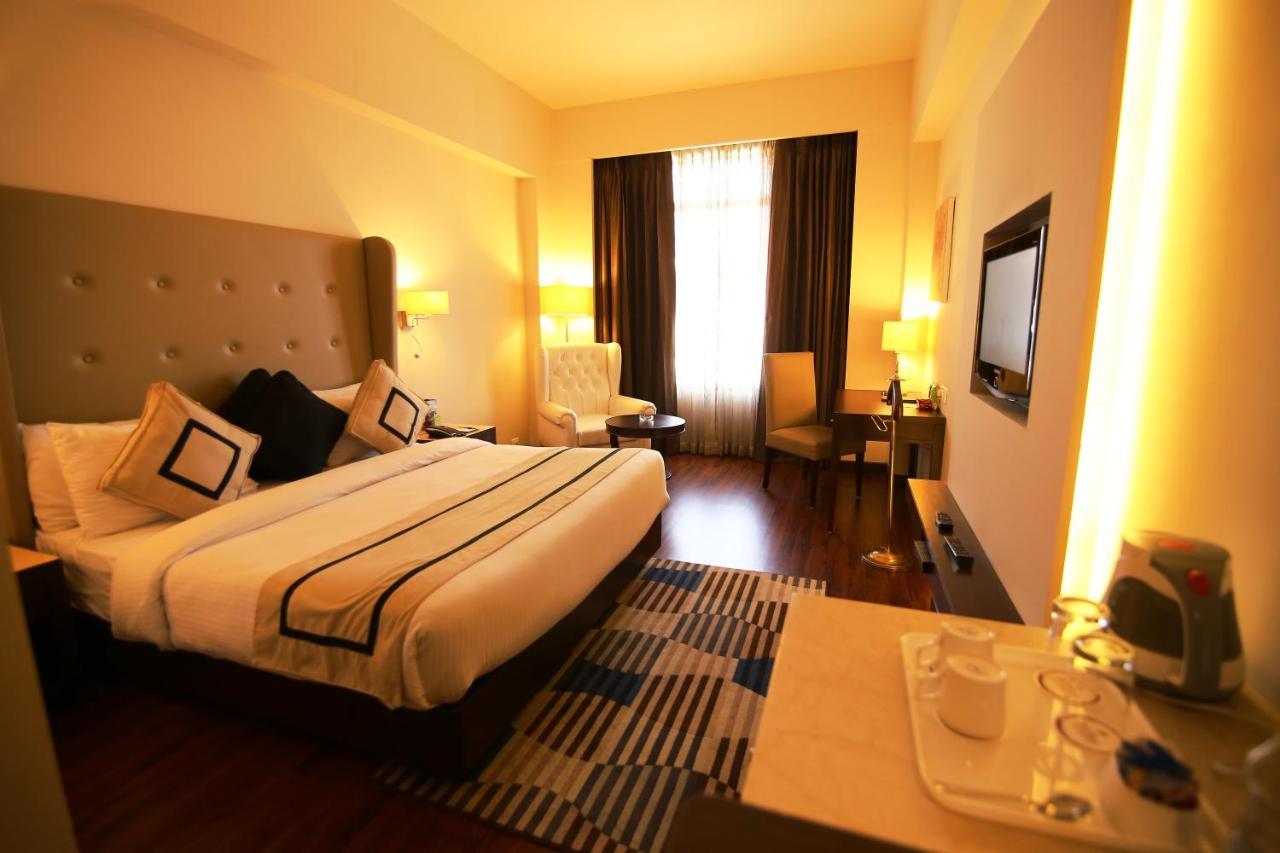 Hotel President ชลันธระ ภายนอก รูปภาพ