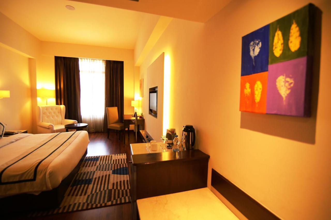Hotel President ชลันธระ ภายนอก รูปภาพ